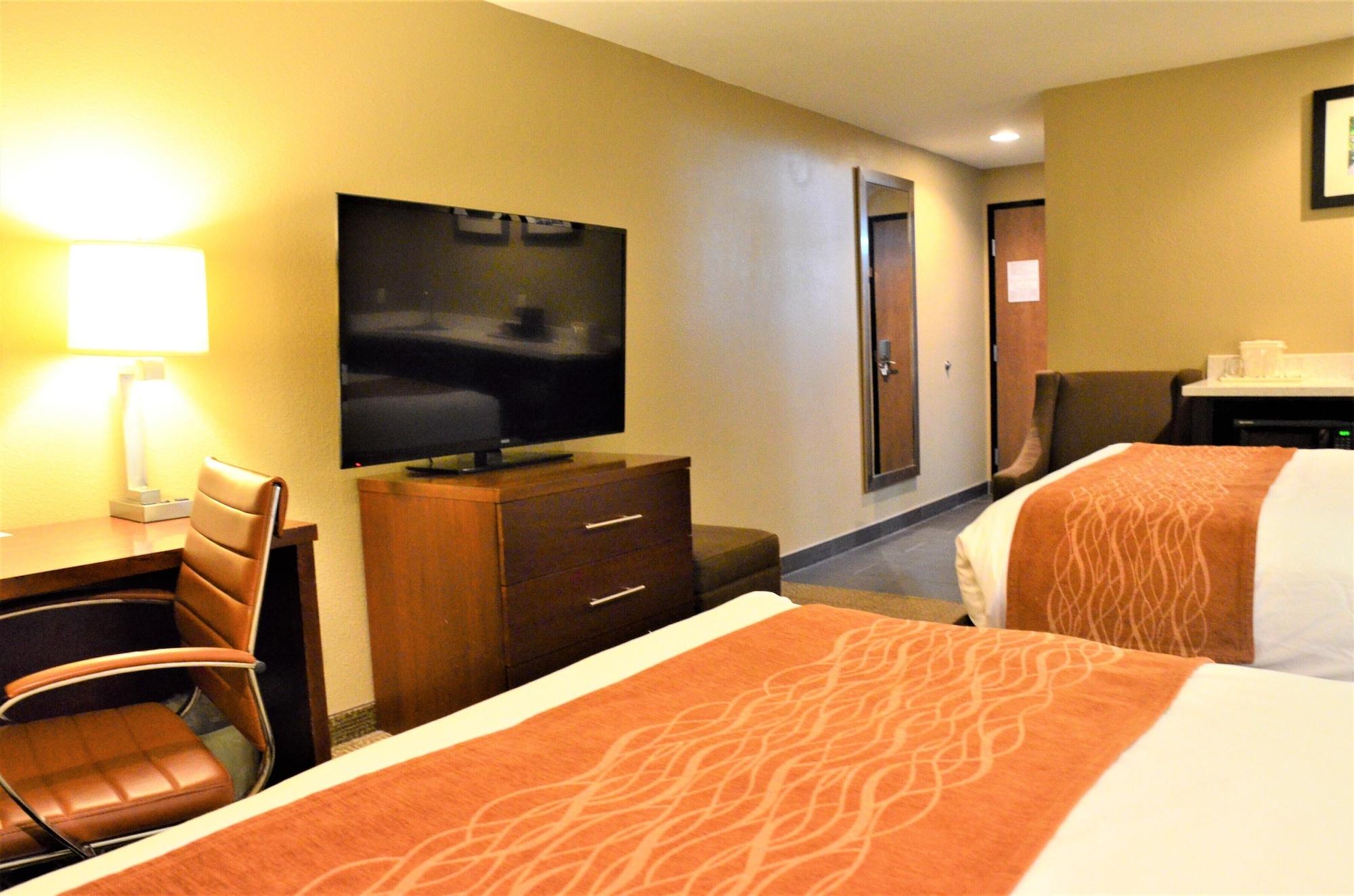 Comfort Inn & Suites Beaverton - Portland West Zewnętrze zdjęcie